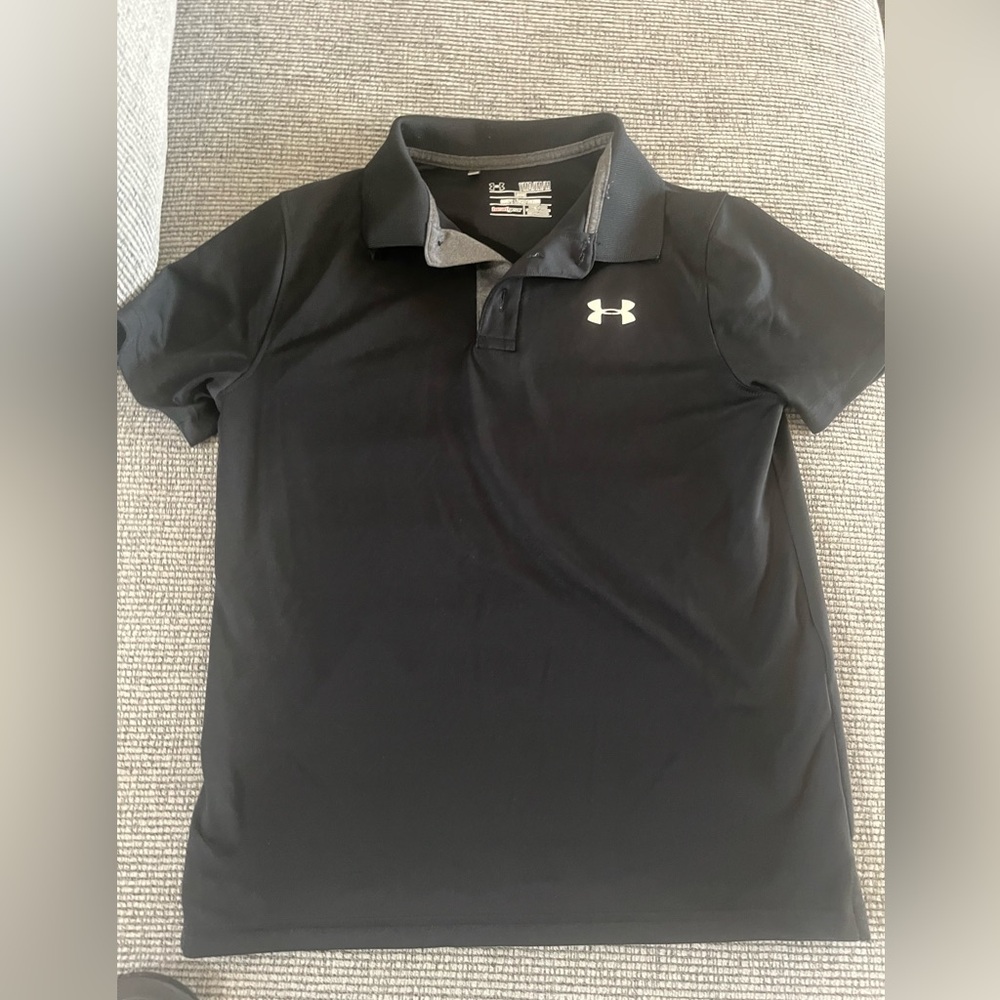 Very nice gently used size youth med boys polo heat gear shirt